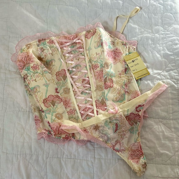 Lover Era Set by Madison Ave size large - Picture 7 of 16